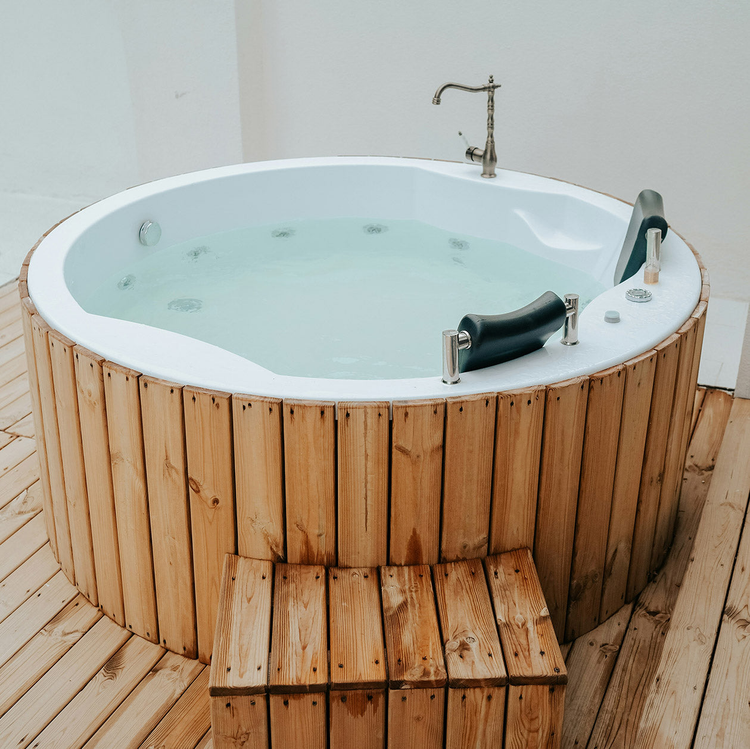 Spa & Whirlpool